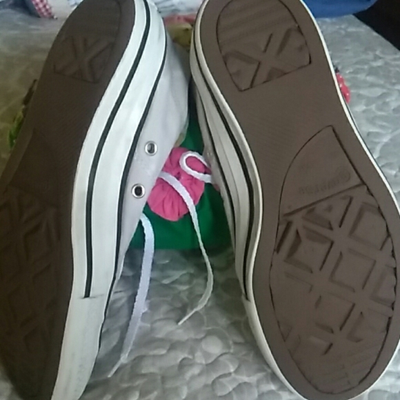 Sneakers - Picture 4 of 5